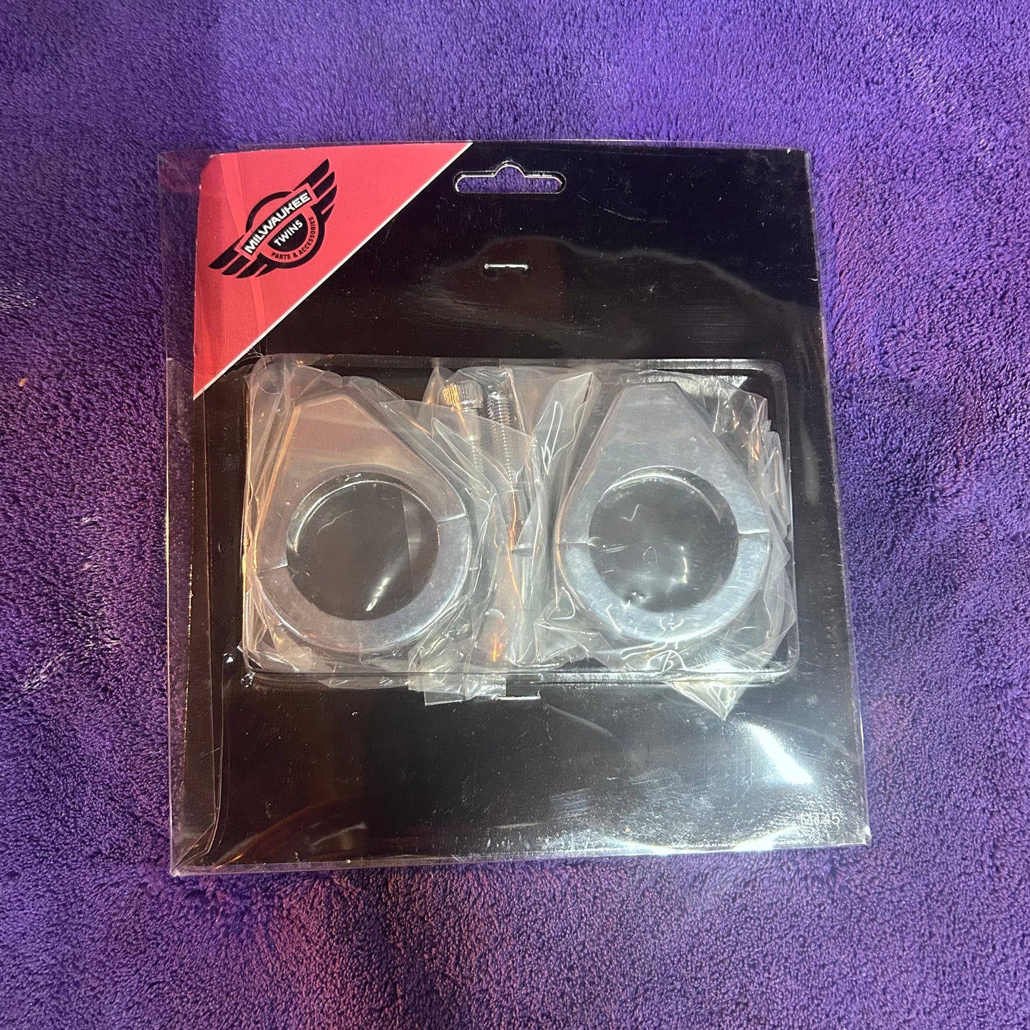 Milwaukee Twins CLAMP-ON TURN SIGNAL MOUNTS FOR 39mm HARLEY-DAVIDSON FORK TUBES
